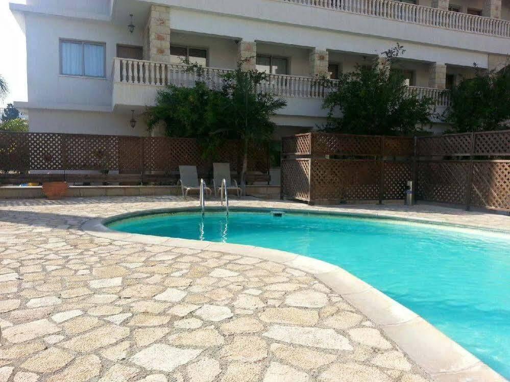 King'S Holiday Apartments Pafos Dış mekan fotoğraf